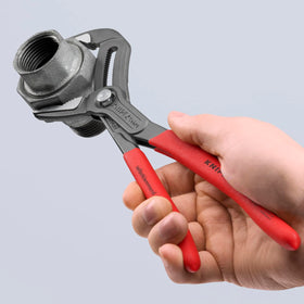 KNIPEX Cobra ES Extra-Slim pump pliers demonstrating three-point grip