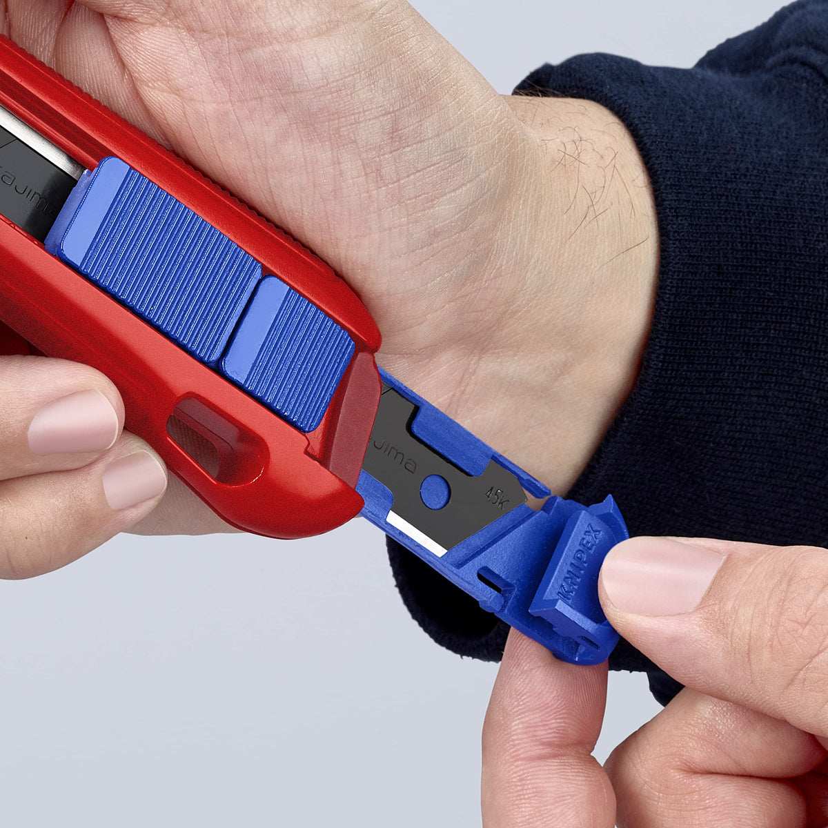 KNIPEX Cutix universal snap knife tether point compatible with tethered tools.