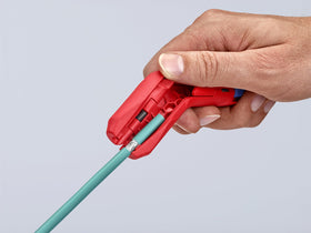 KNIPEX Ergostrip coax and data cable access feature simplifies preparation.