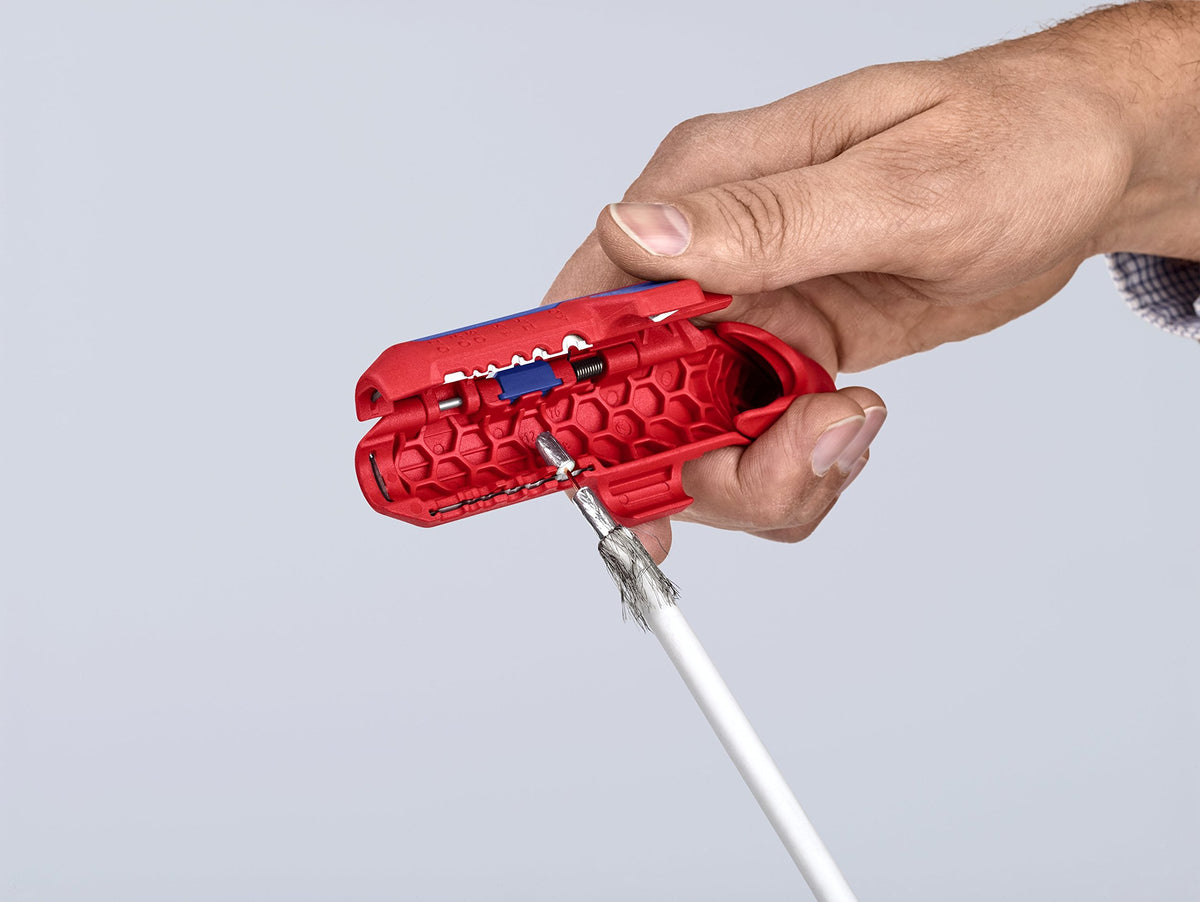 KNIPEX Ergostrip glass-fiber reinforced housing ensures durability.