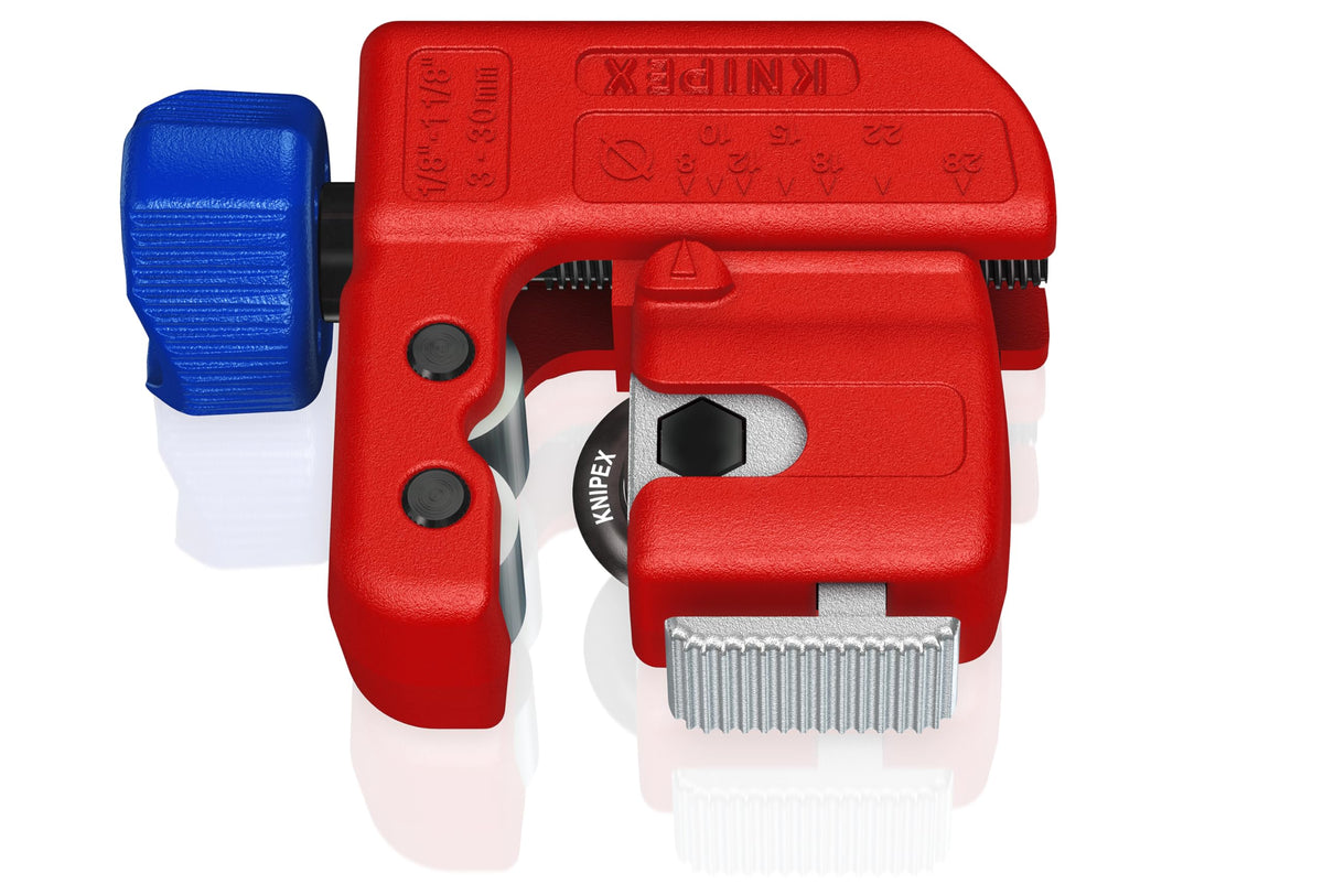 KNIPEX TubiX S close-up shows spring loaded wheel for precise positioning