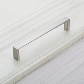 KNOKLOCK cupboard hardware 5inch adds versatile, sturdy pulls for doors and closets.