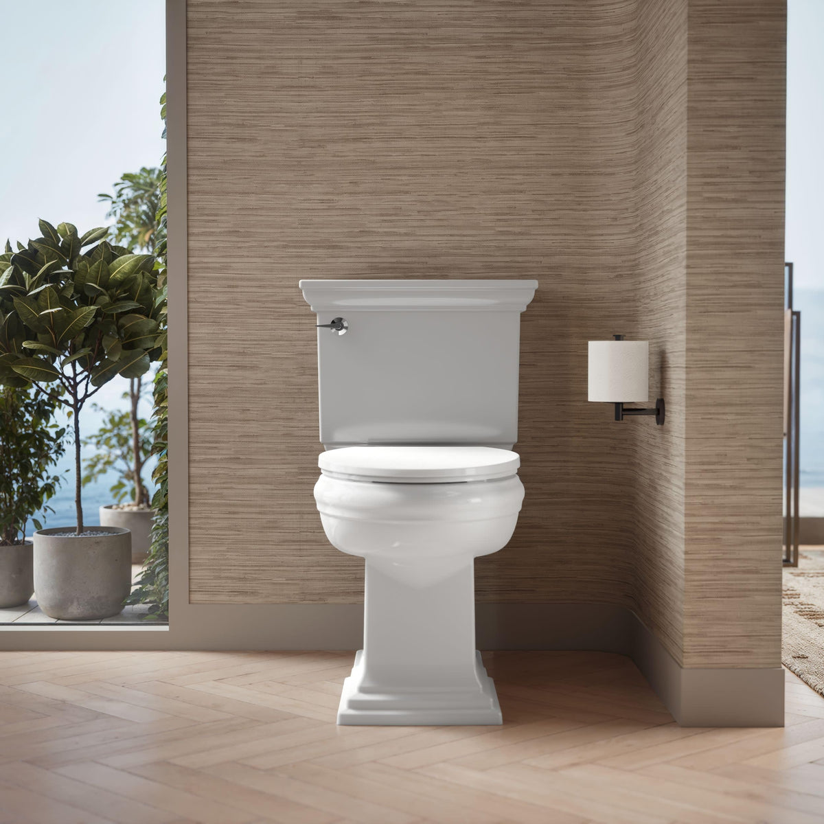 KOHLER single-hinge cover simplifies cleaning around the hinge