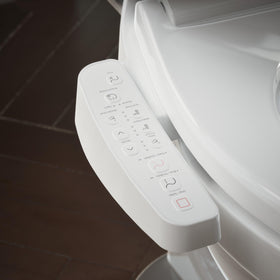 Kohler PureWash E580 front and rear nozzles provide targeted cleansing options