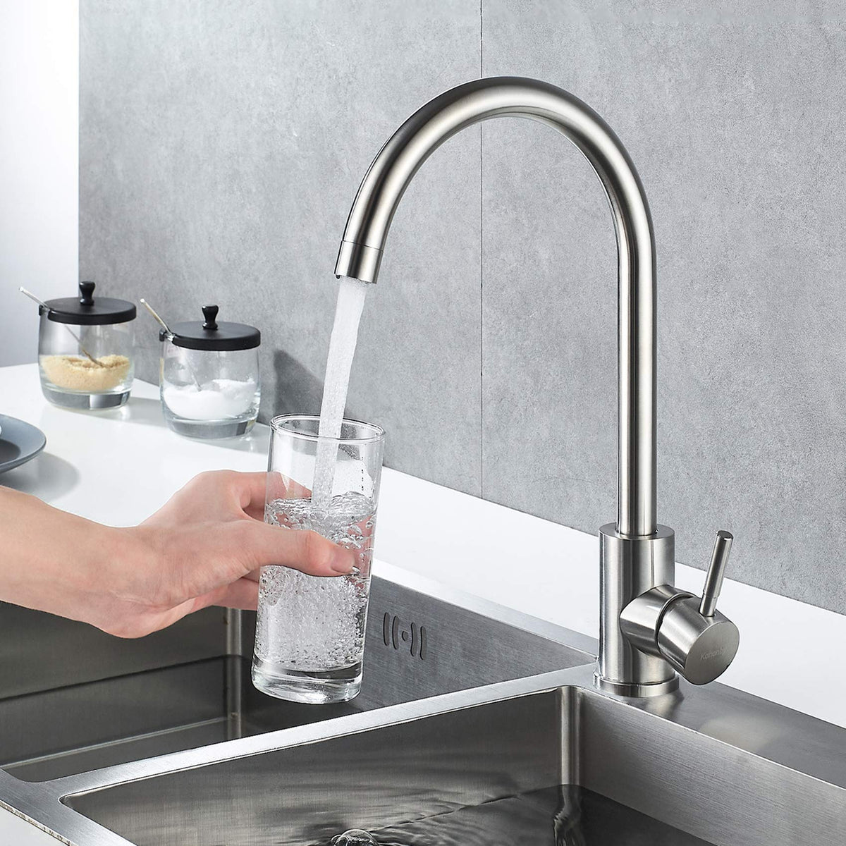 KOHONBY SUS304 stainless steel surface resists corrosion for daily kitchen use.