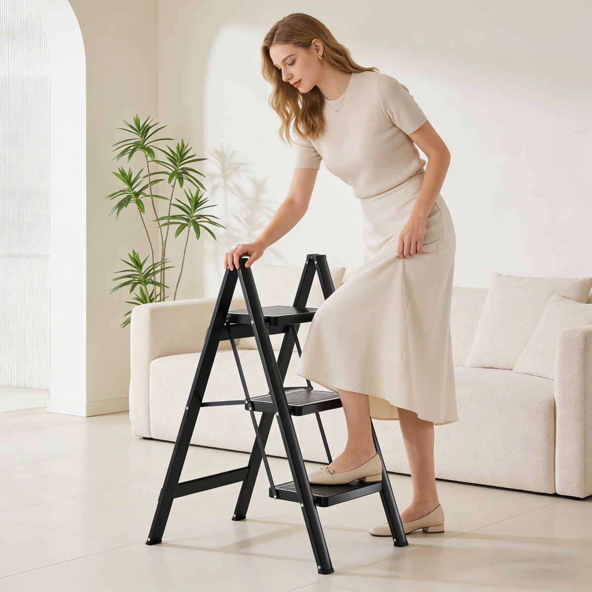 KOLL LINK multi-use ladder doubles as small stool and plant stand