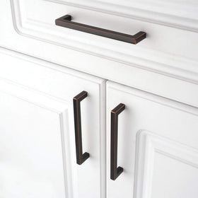 KOOFIZO cabinet handle in bronze for drawers and dressers.