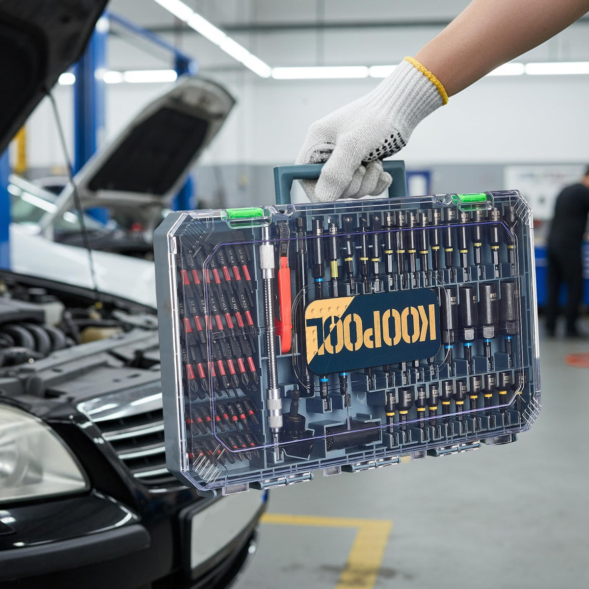 KOOPOOL Socket Adapters enabling versatile compatibility across sizes