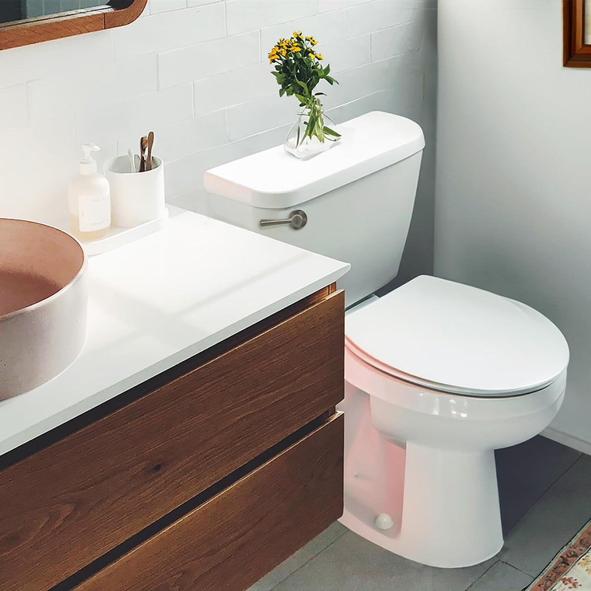 Korky StrongARM side-mount lever with corrosion-resistant finish.
