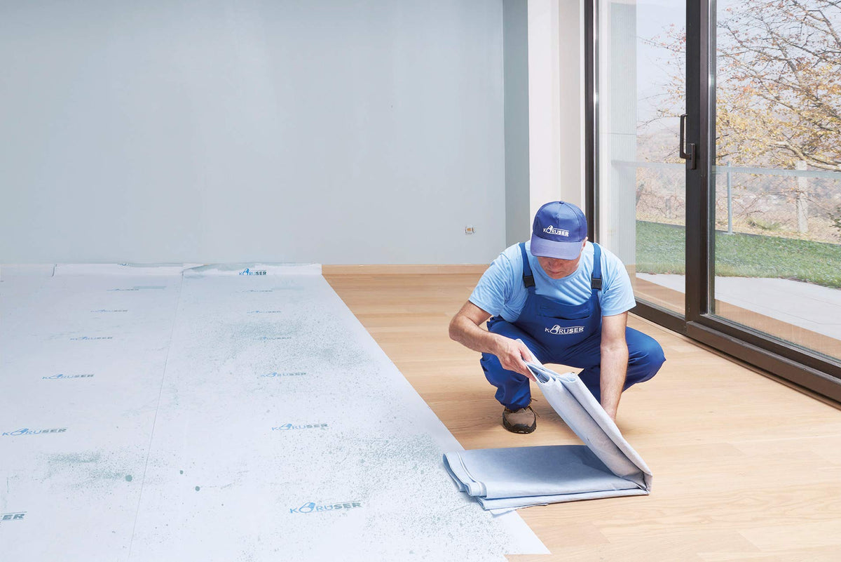 KORUSER easy-application around stairs and corners without tape for faster setup.