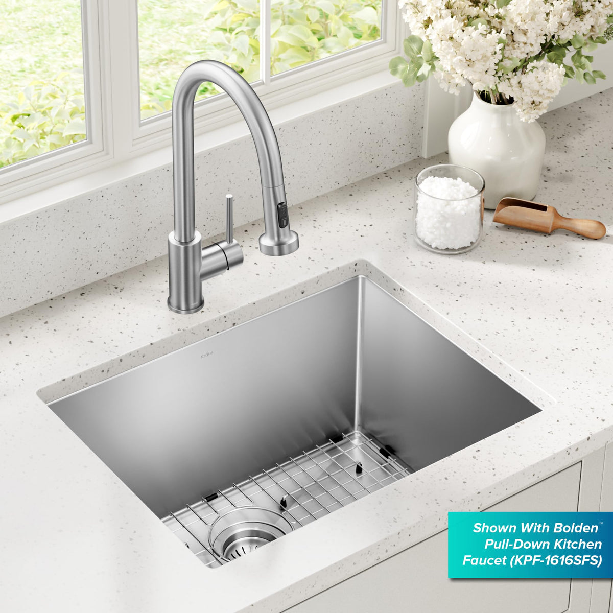 Kraus Standart PRO rear-drain design promotes fast drainage.