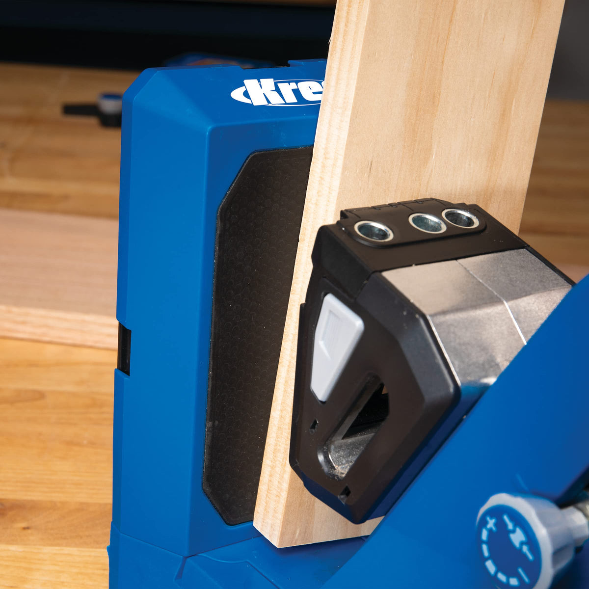 Kreg 720 PRO material range from 1/2 to 1-1/2 inch thickness