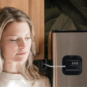 Kusaiooi fridge lock emphasizes child safety while allowing parents safe access when needed.
