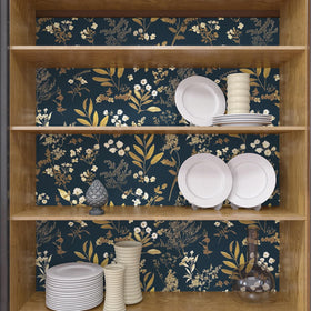 Laatse waterproof self-adhesive wallpaper sticks to moisture-prone surfaces
