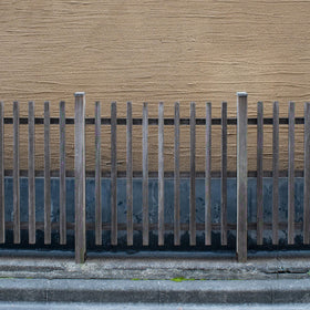 LADECH black powder coating protects steel against weather and wear.