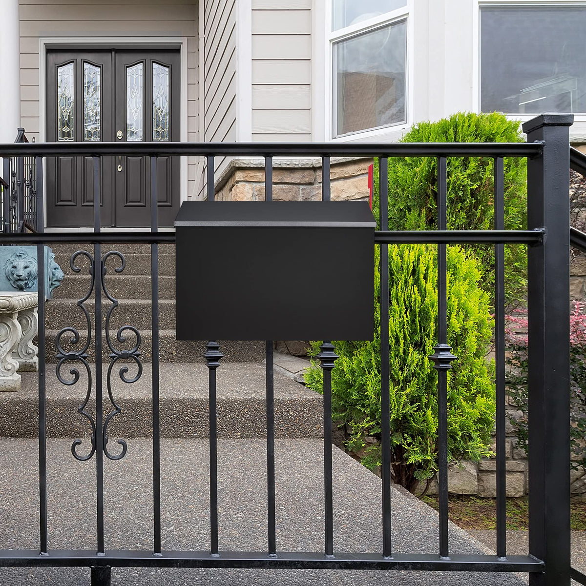 LAND·VOI mailbox with flag visible for outgoing mail.