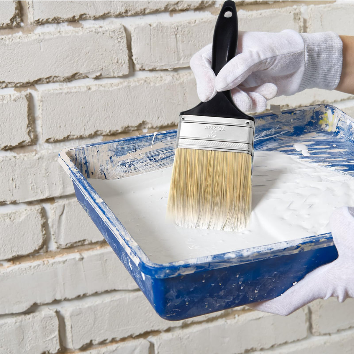LAPXSNZD wall trim use demonstrates precise lines along edges