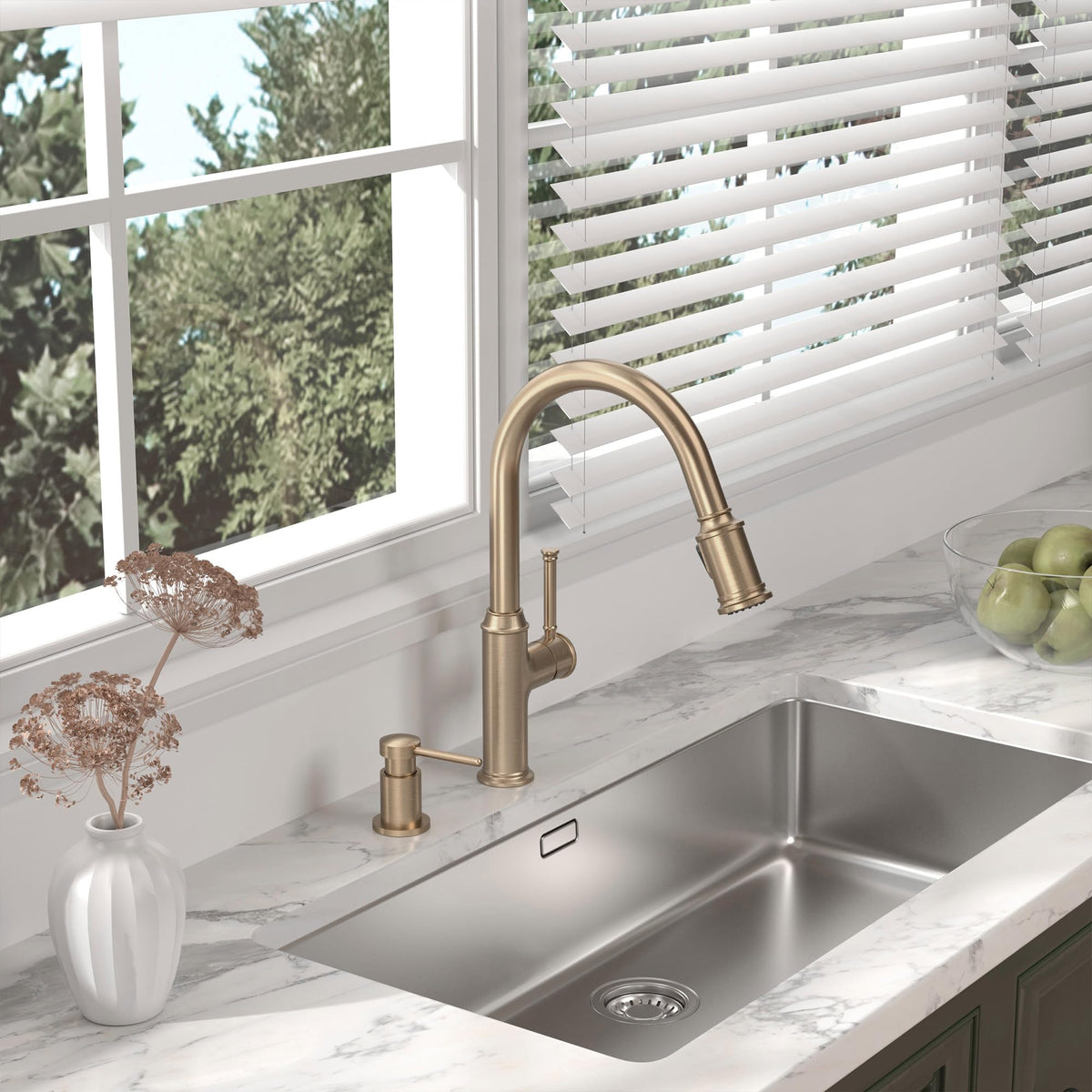 Lava Odoro retractable sprayer hose enables smooth, extended reach across the sink