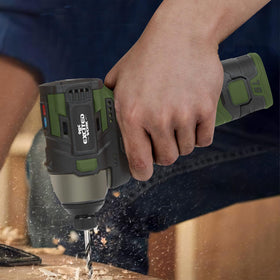 LAZYLAND 17V battery pack provides extended power for longer projects