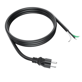 LCMLA 12 AWG 3-conductor cord with durable plug end for reliable connections.