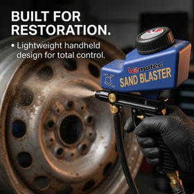 Le Lematec sand blaster siphon-feed hose in action for large areas