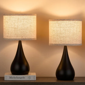 Leasgy 18-1-inch small lamps with iron base provide stable bedside lighting.