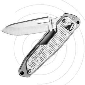 Leatherman Free T2 ergonomic design fits comfortably in the hand