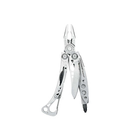 Leatherman Skeletool blade for clean, quick cuts on the go