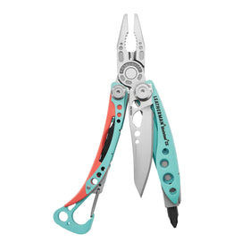 Leatherman Skeletool CX pocketknife and pliers for everyday tasks.