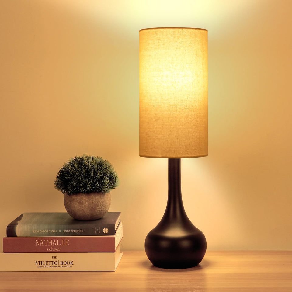 LEDIKON Touch Bedside Lamp with touch-control for instant brightness at night.