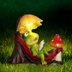 Leekung solar frog garden decor in daylight adds vibrant outdoor charm.