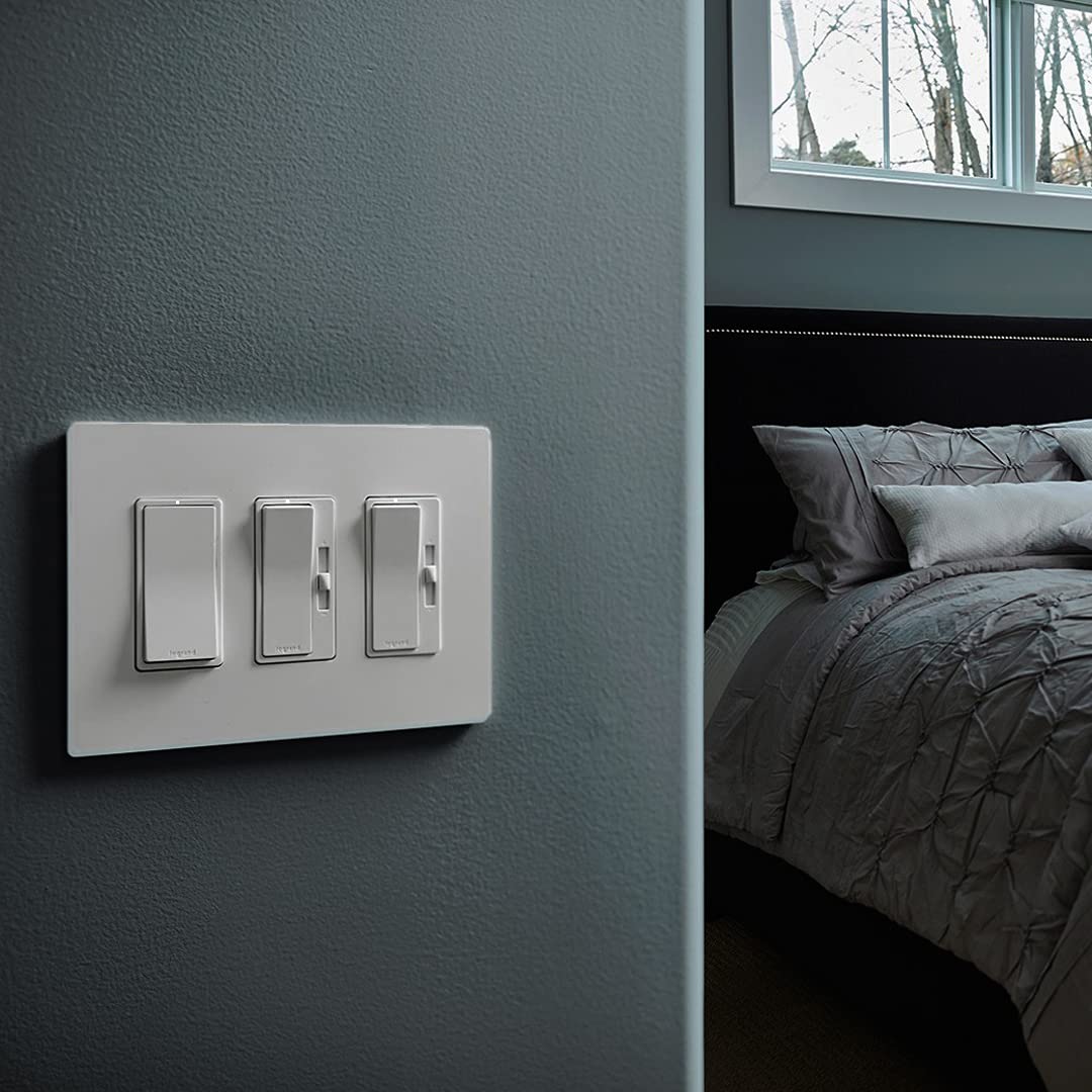 Interchangeable face colors provide easy décor coordination