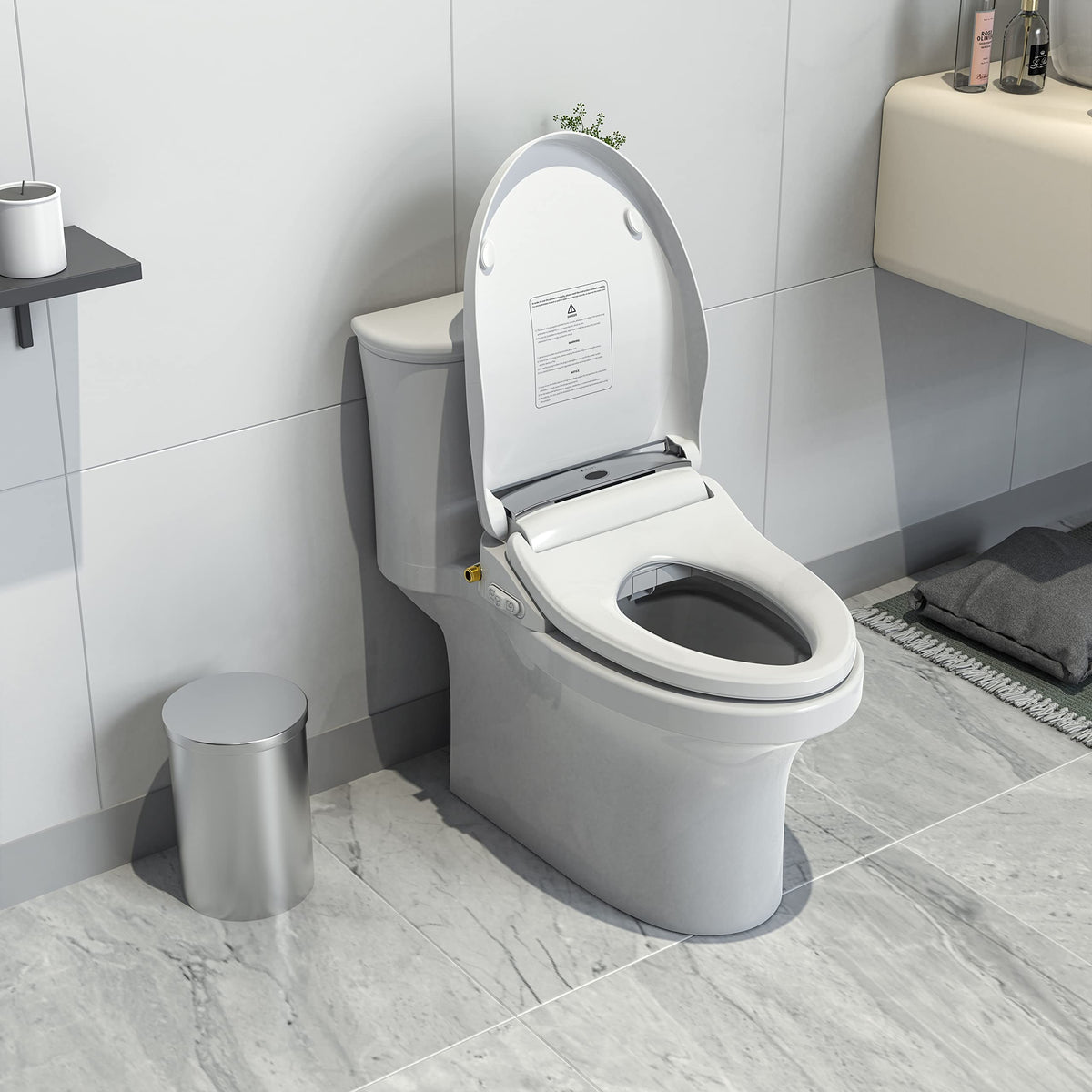 LEIVI self-cleaning nozzle ensures hygiene between uses.