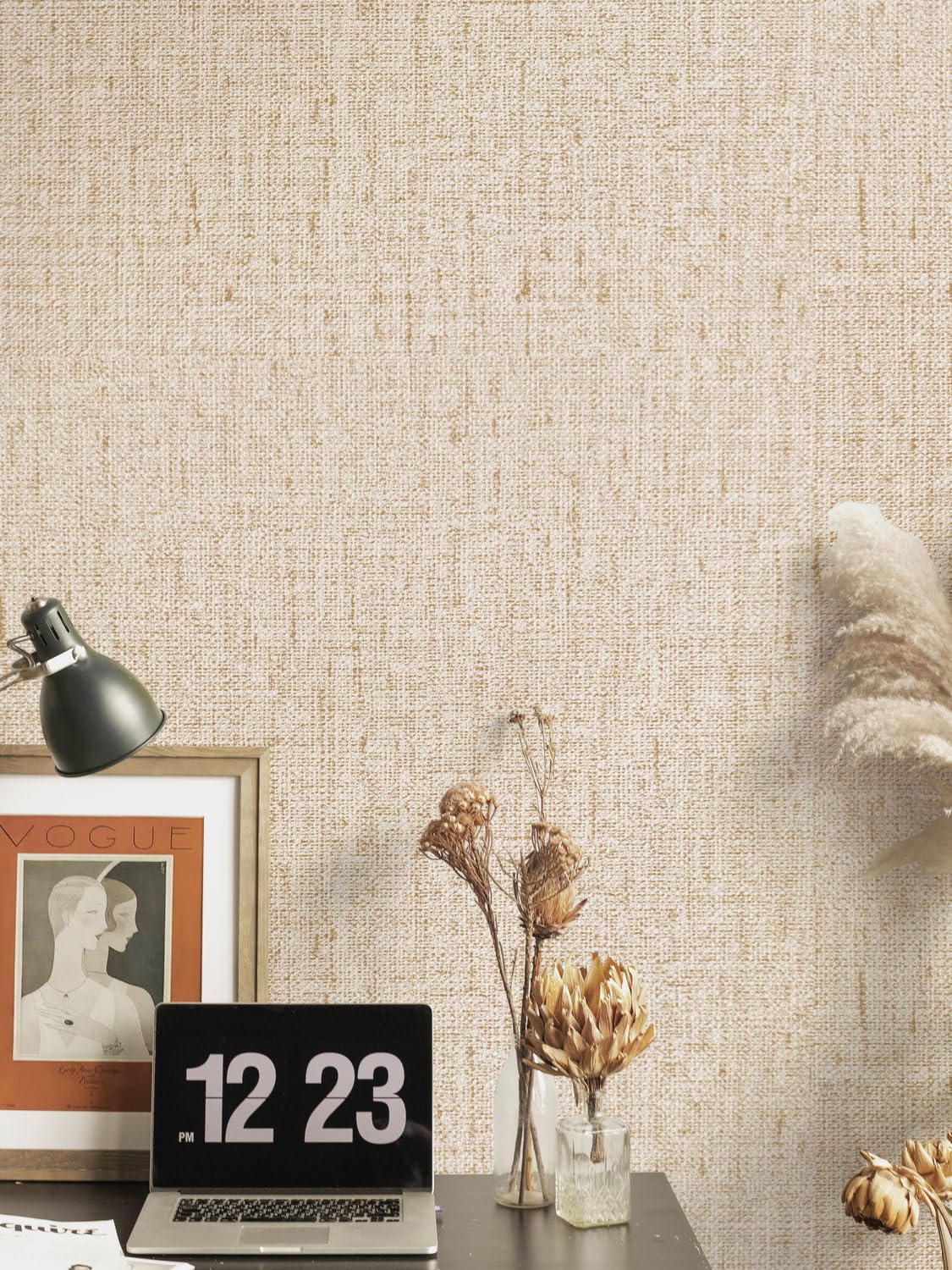 Lenify wallpaper back with grid lines to guide precise cuts