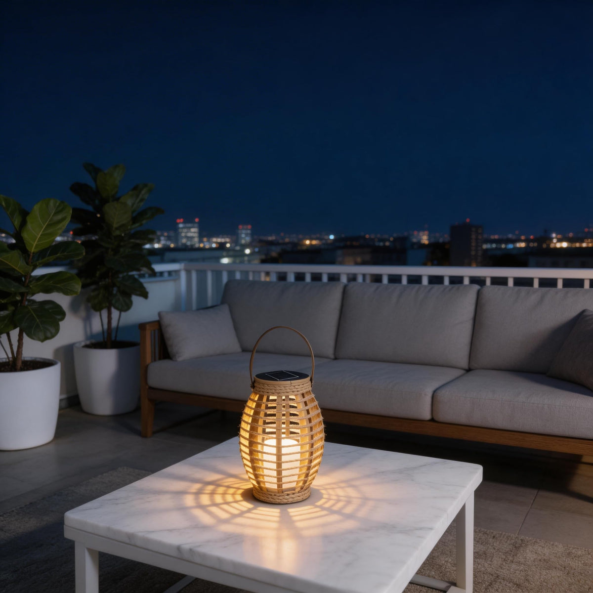 LEOKED outdoor decor lantern, versatile for hanging or tabletop use.