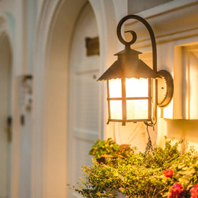 Lepro LED bulb ideal for table lamps and open fixtures