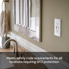 Leviton SmartlockPro GFCI USB self-test indicator lights provide quick status checks.