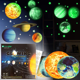 LiderStar sun and planets green glow decals brighten the ceiling with gentle illumination.