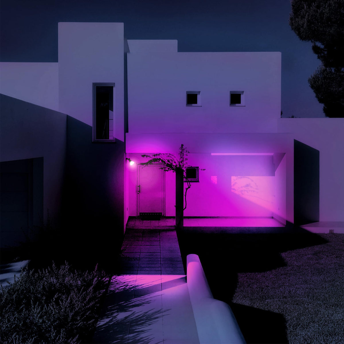 LIFX PAR38 holiday glow schedules enhance seasonal exterior displays.