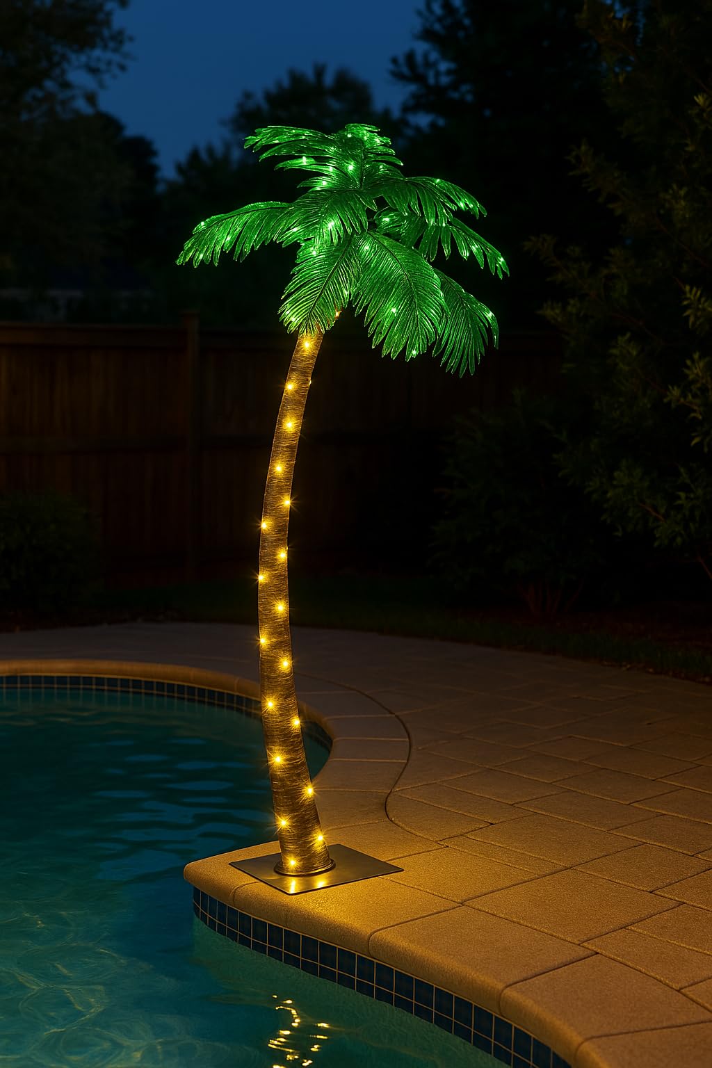 Lightshare palm tree leaves glow with 56 LEDs for atmospheric evenings