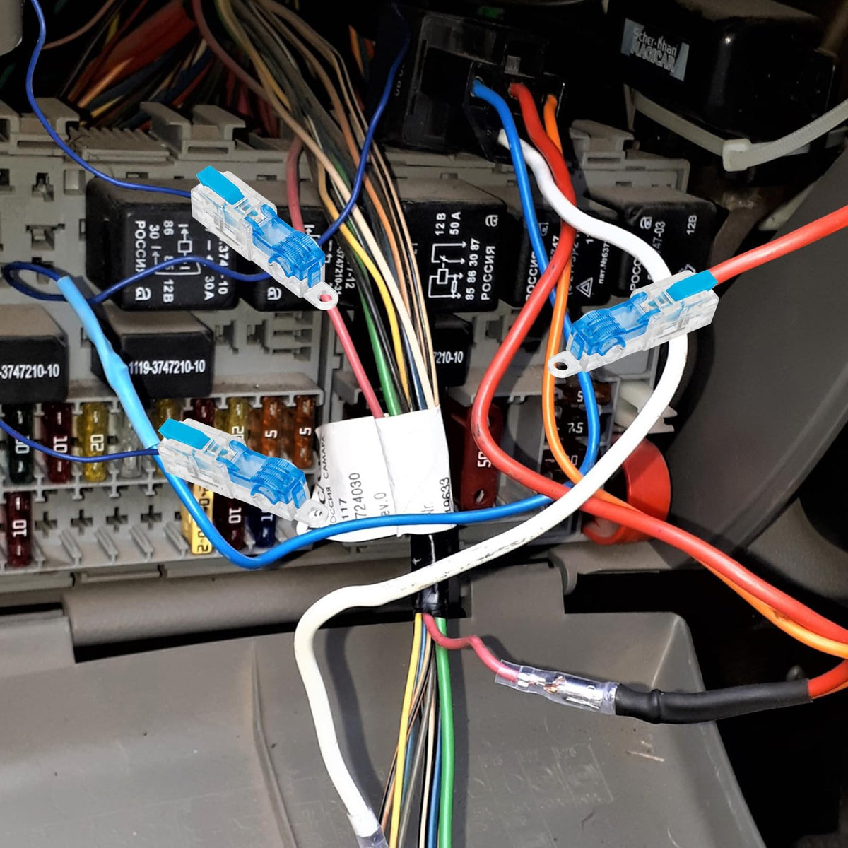 Linkstyle T Tap Lever in-use on a lighting circuit for fast connections.