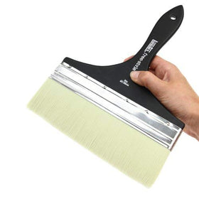 Liquitex synthetic bristle head offers durable performance for acrylic layers and varnishes.