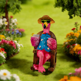 LIULO TOOL compact flamingo statue fits balconies and small gardens.
