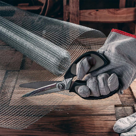 LIVINGO black and grey finish adds professional workshop appeal