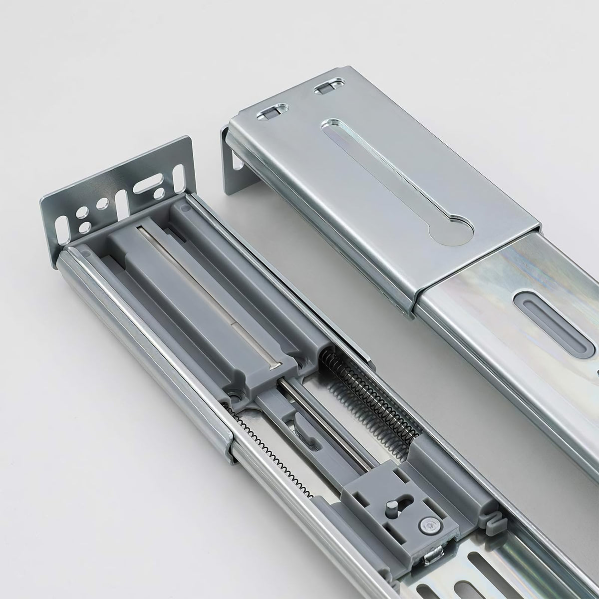 LONTAN face-frame compatibility bracket supports rails in face-frame cabinets.