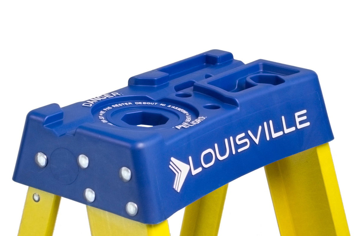 Louisville Ladder FS2005 12-inch step rise provides comfortable climbing.