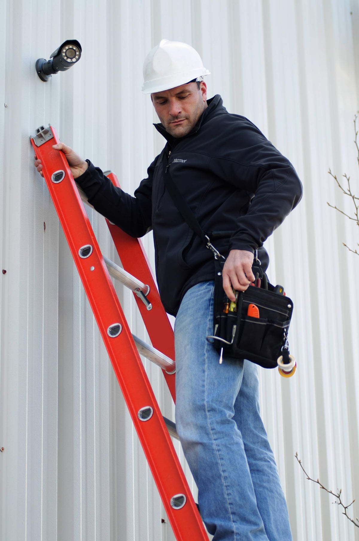 Louisville Ladder swivel safety shoe keeps the base stable on varied surfaces