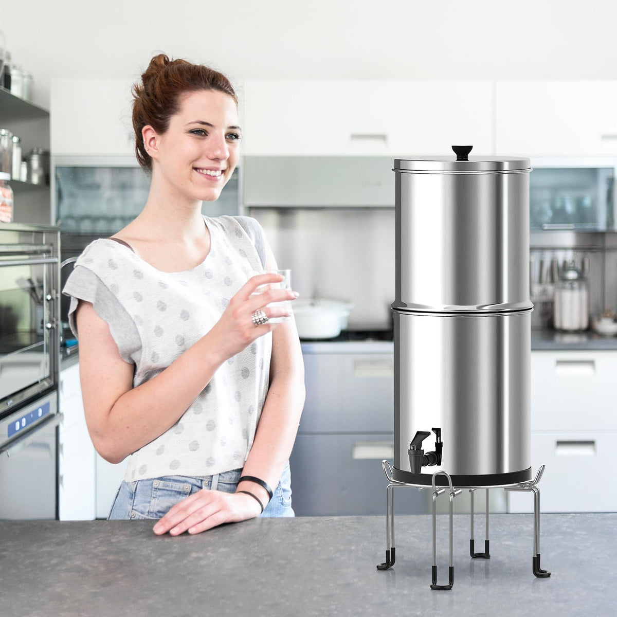 LUFFYLIVE compact countertop stand saves space while elevating your water setup