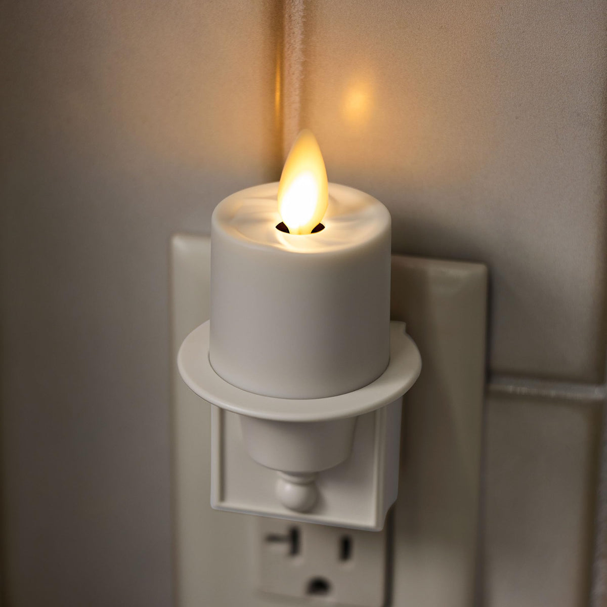 Luminara dusk to dawn sensor nightlight activates automatically for convenient lighting