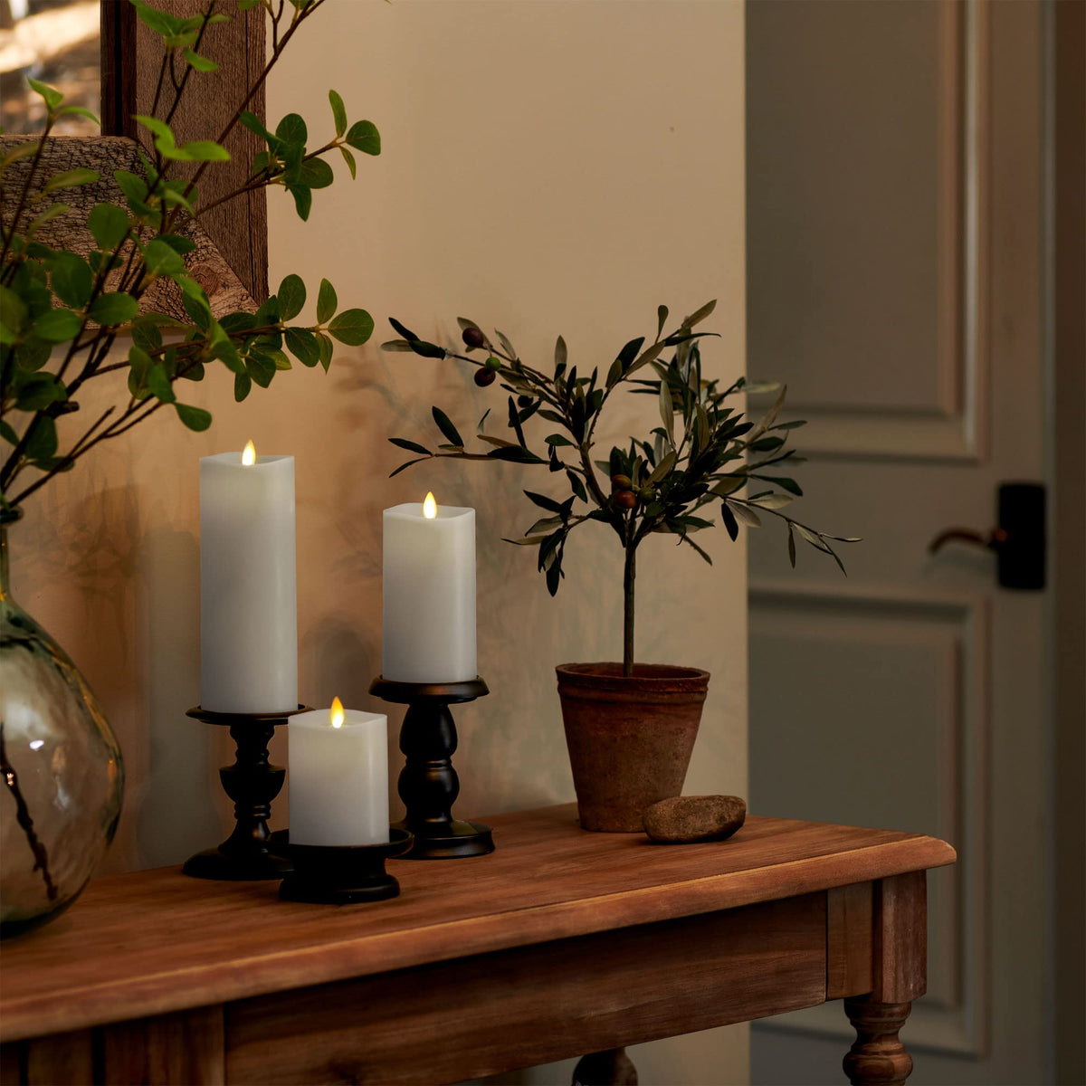 Luminara warm white LED flame for inviting ambiance